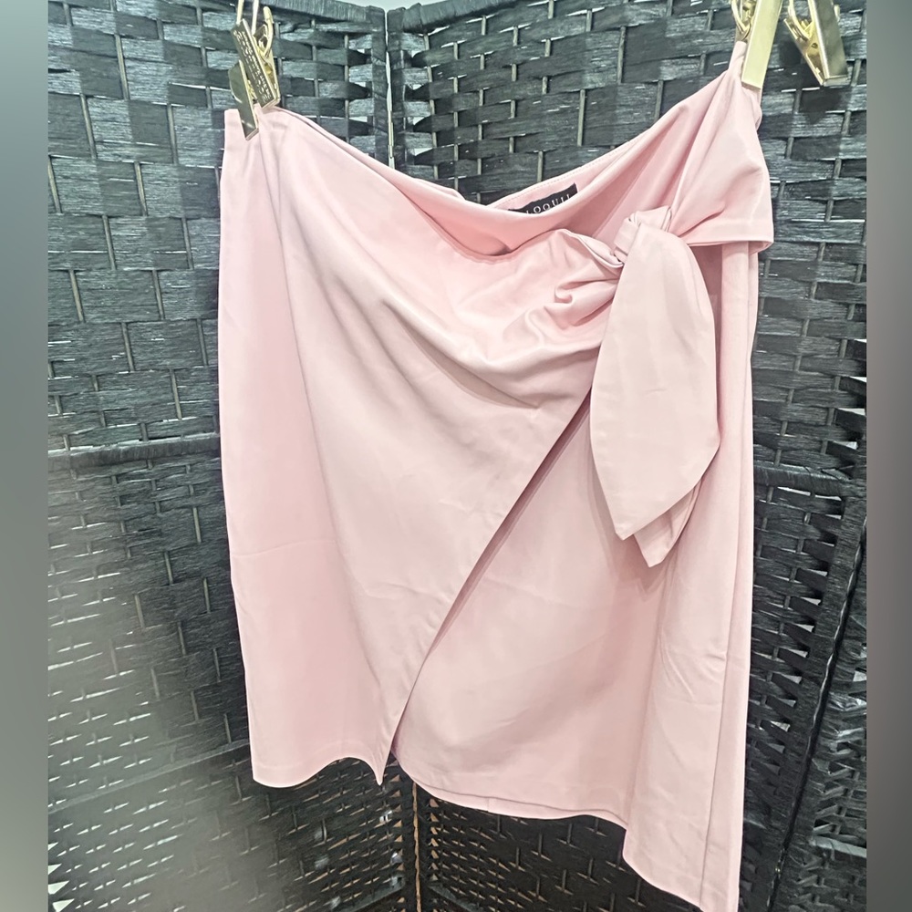 NWT- Eloquii Faux wrap pleather skirt.